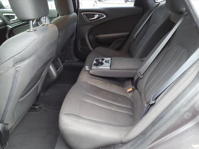 used 2016 Chrysler 200 car