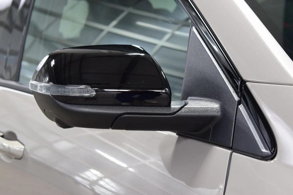 new 2026 Chevrolet Traverse car, priced at $53,746