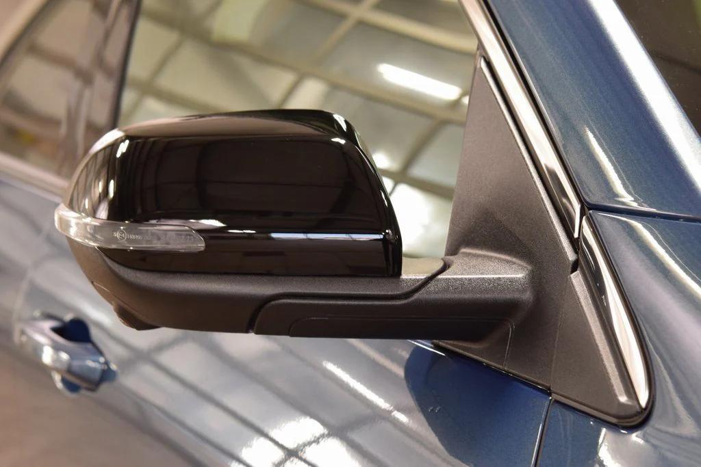 new 2026 Chevrolet Traverse car, priced at $44,301