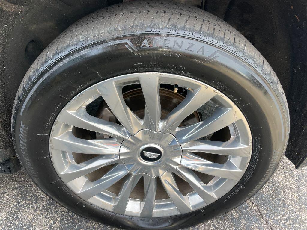 used 2023 Cadillac Escalade ESV car, priced at $72,999