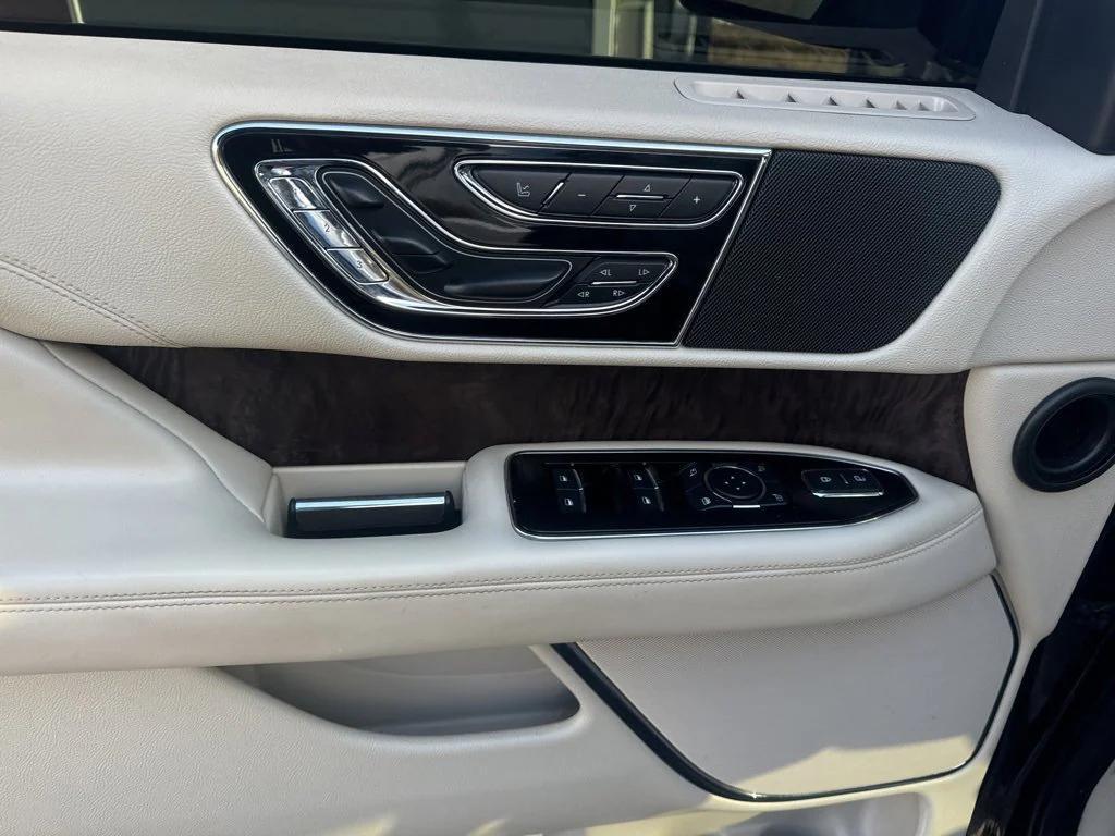 used 2019 Lincoln Navigator car, priced at $29,999