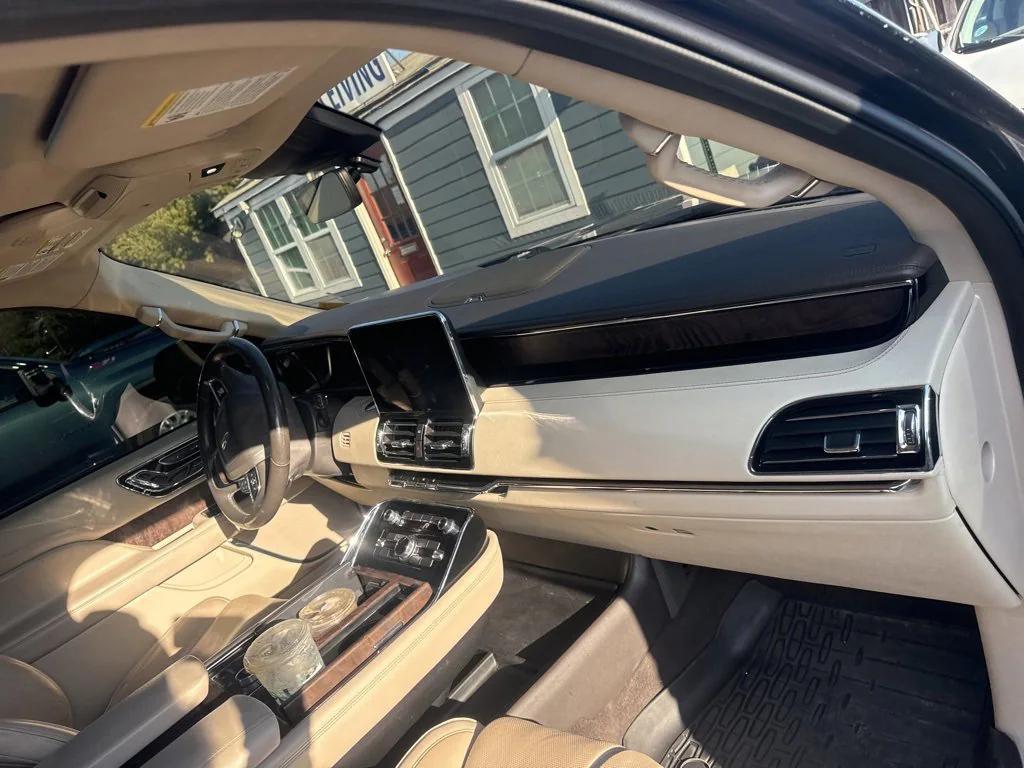 used 2019 Lincoln Navigator car, priced at $29,999