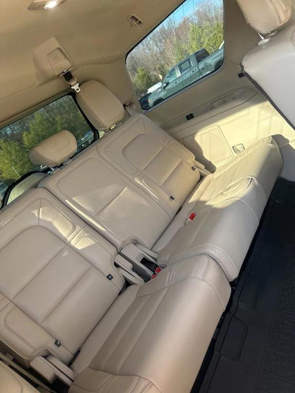 used 2019 Lincoln Navigator car, priced at $29,999