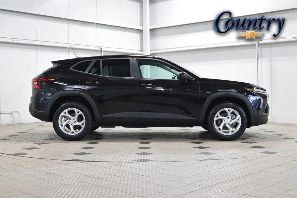 new 2026 Chevrolet Trax car, priced at $23,885
