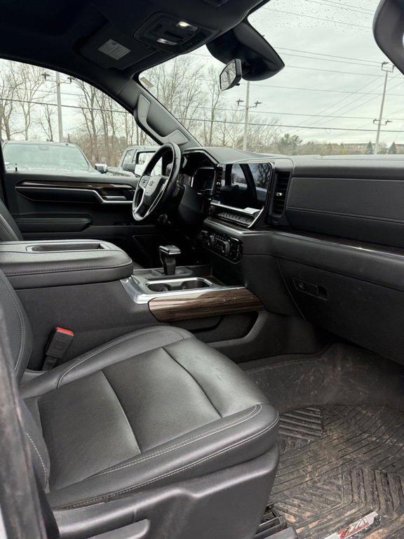 used 2022 Chevrolet Silverado 1500 car, priced at $33,999