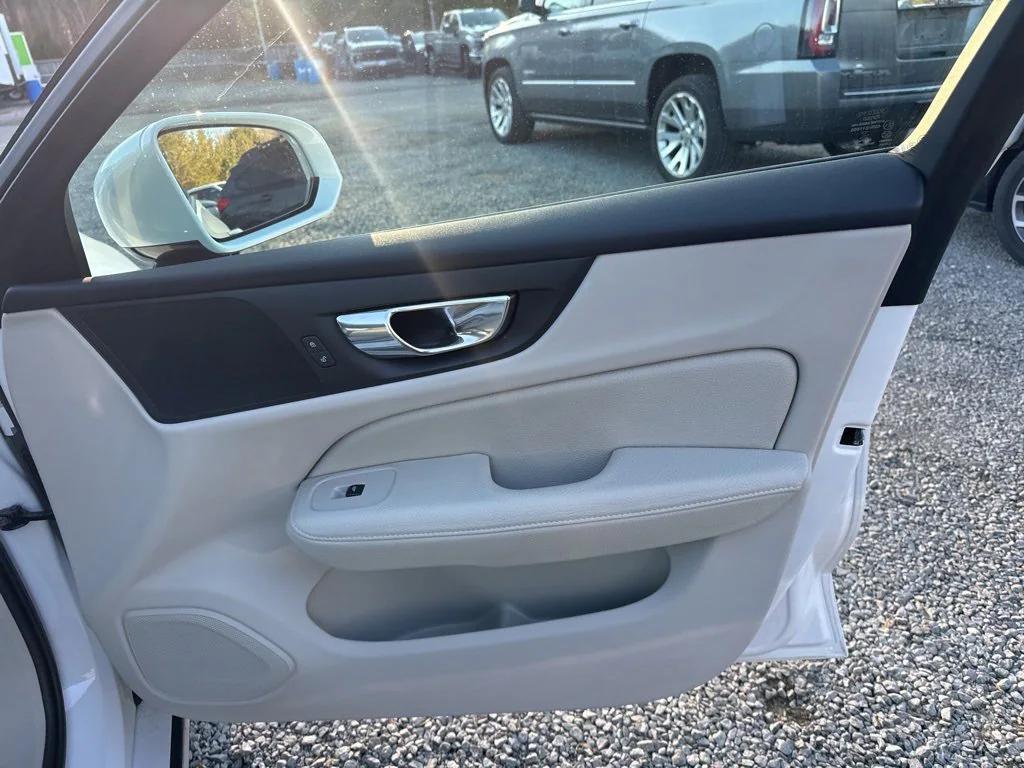 used 2020 Volvo V60 car, priced at $27,999