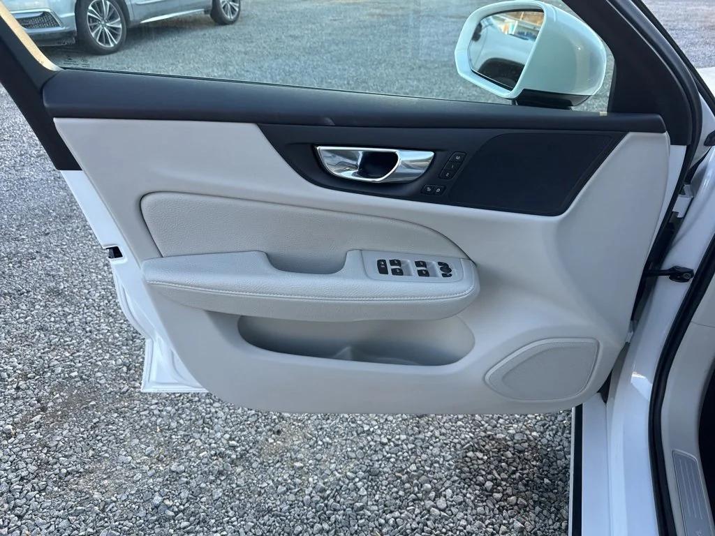 used 2020 Volvo V60 car, priced at $27,999