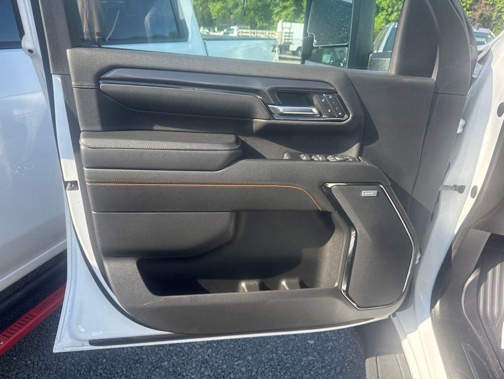 used 2024 GMC Sierra 2500 car, priced at $74,999