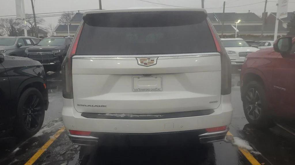 used 2023 Cadillac Escalade ESV car, priced at $69,999