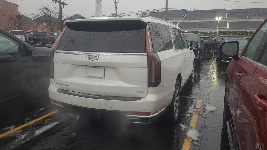 used 2023 Cadillac Escalade ESV car, priced at $69,999