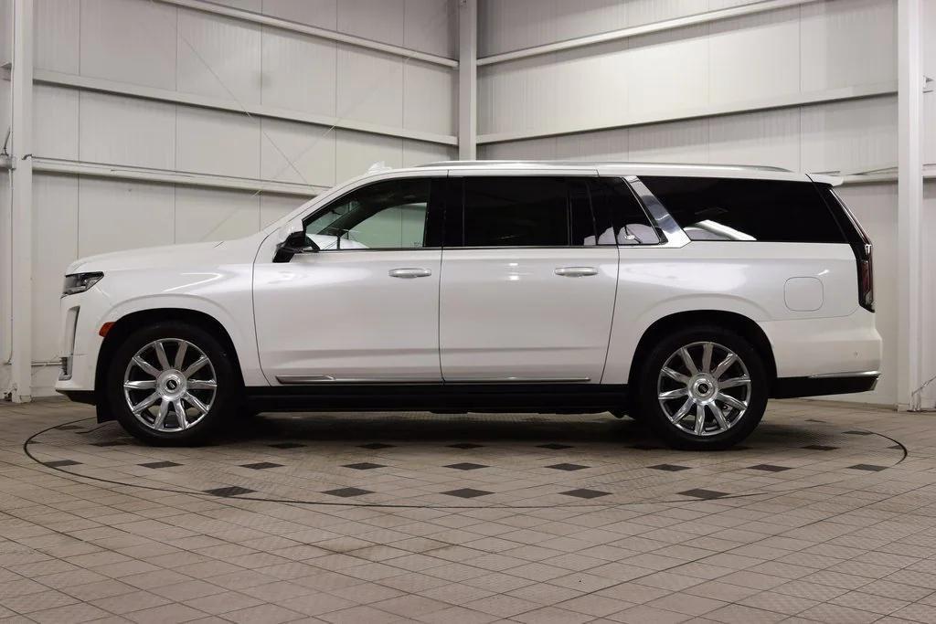 used 2023 Cadillac Escalade ESV car, priced at $69,999