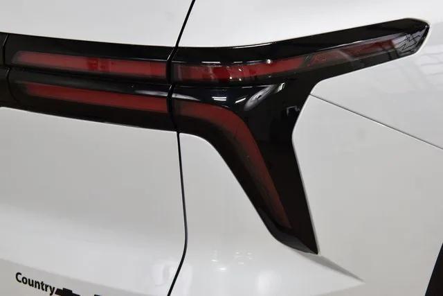 new 2026 Chevrolet Traverse car, priced at $55,630