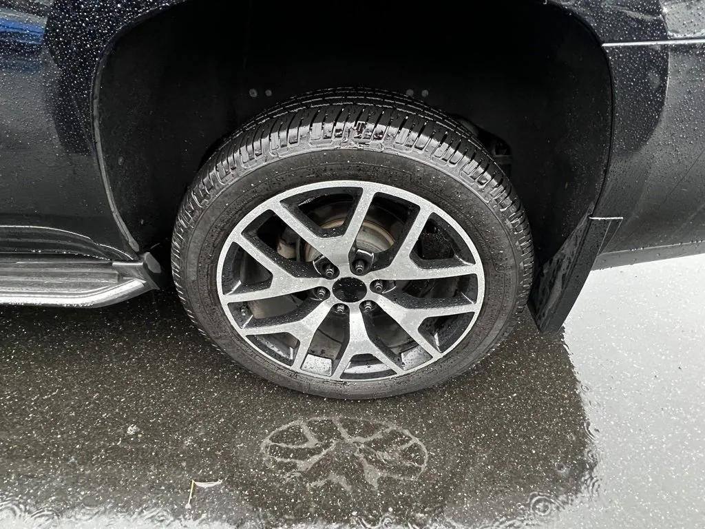 used 2015 Cadillac Escalade car, priced at $23,999