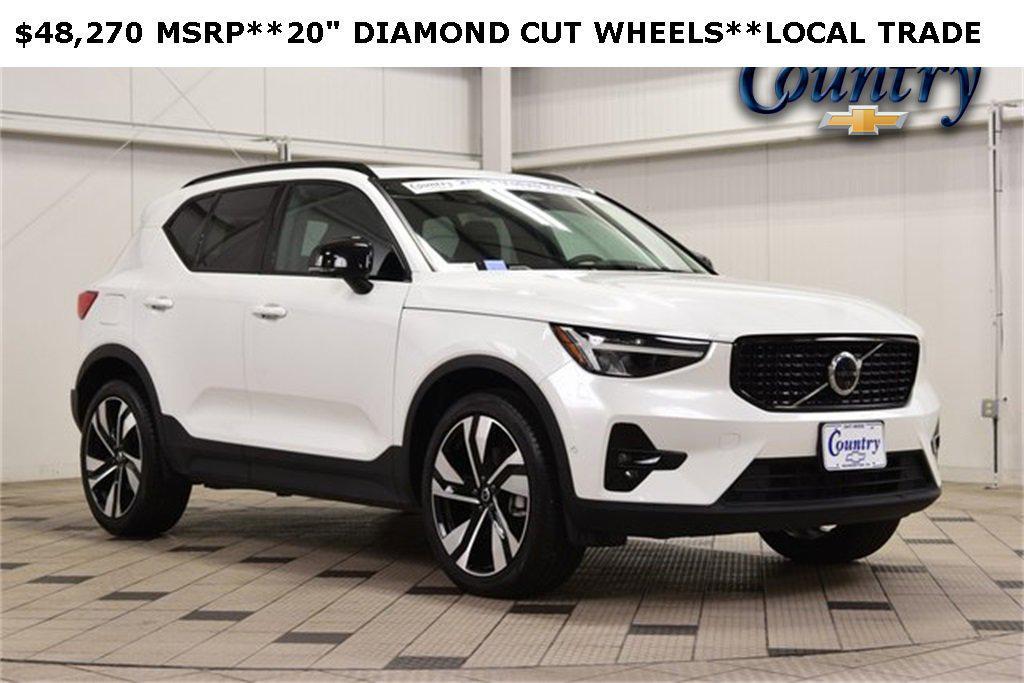 used 2025 Volvo XC40 car, priced at $31,999