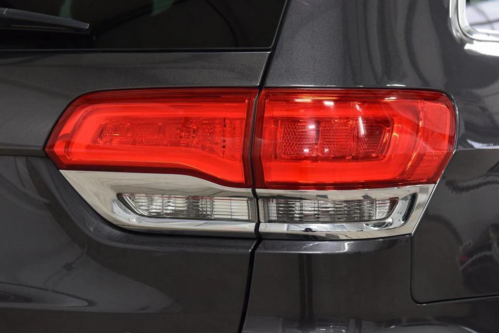 used 2017 Jeep Grand Cherokee car, priced at $14,000