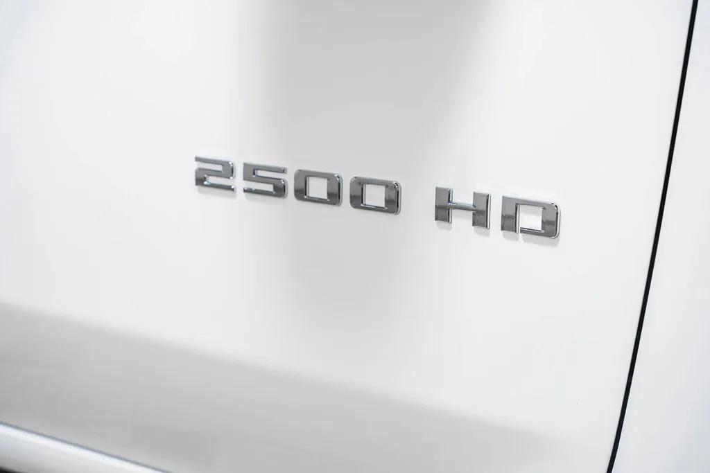 new 2025 Chevrolet Silverado 2500 car, priced at $72,041
