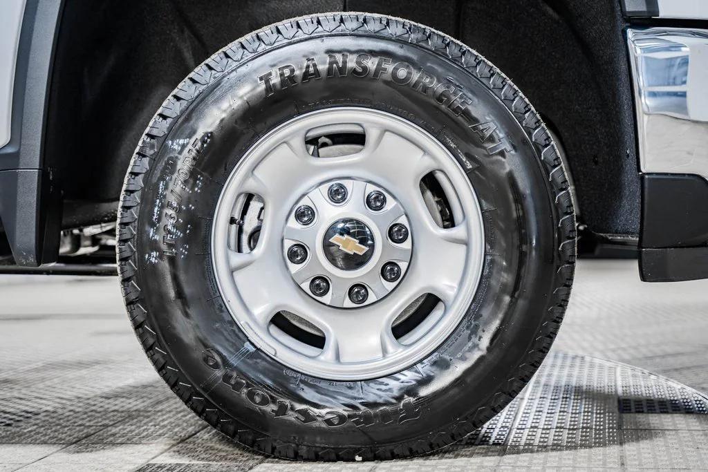 new 2025 Chevrolet Silverado 2500 car, priced at $72,041