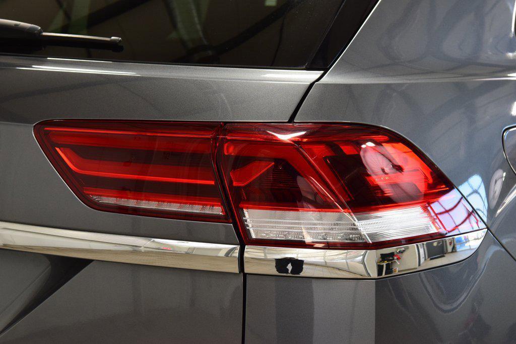 used 2021 Volkswagen Atlas Cross Sport car, priced at $20,200