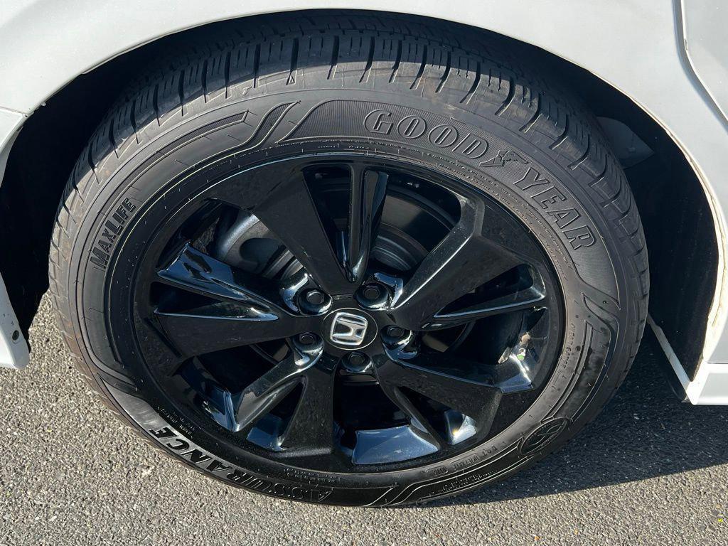 used 2023 Honda Odyssey car, priced at $34,999