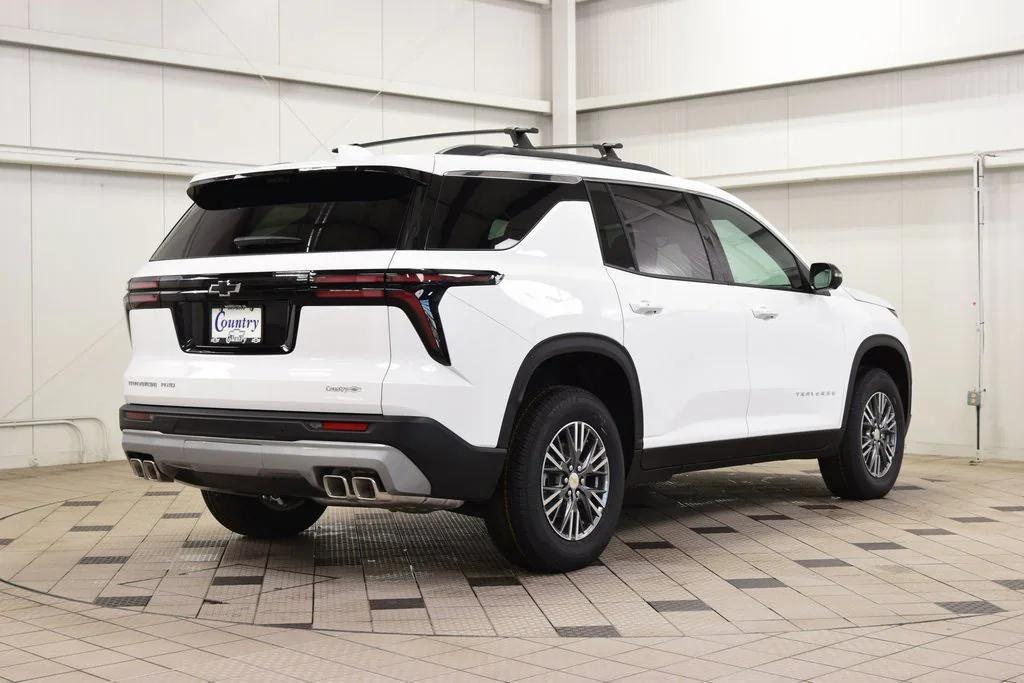 new 2026 Chevrolet Traverse car, priced at $44,301