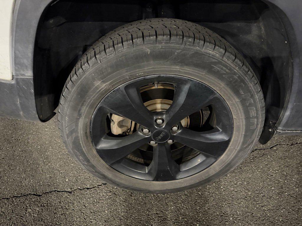 used 2018 Jeep Cherokee car, priced at $17,999