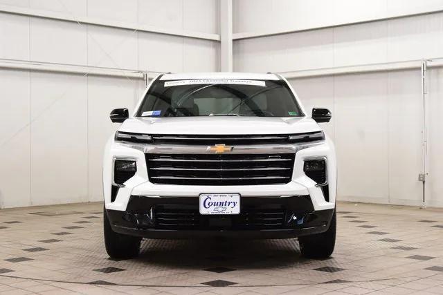 used 2025 Chevrolet Traverse car, priced at $49,999