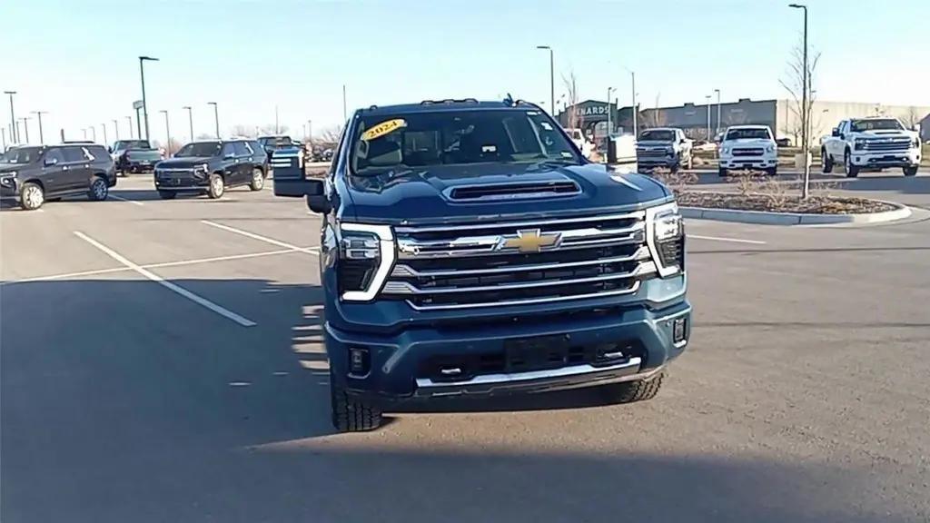 used 2024 Chevrolet Silverado 3500 car, priced at $71,999