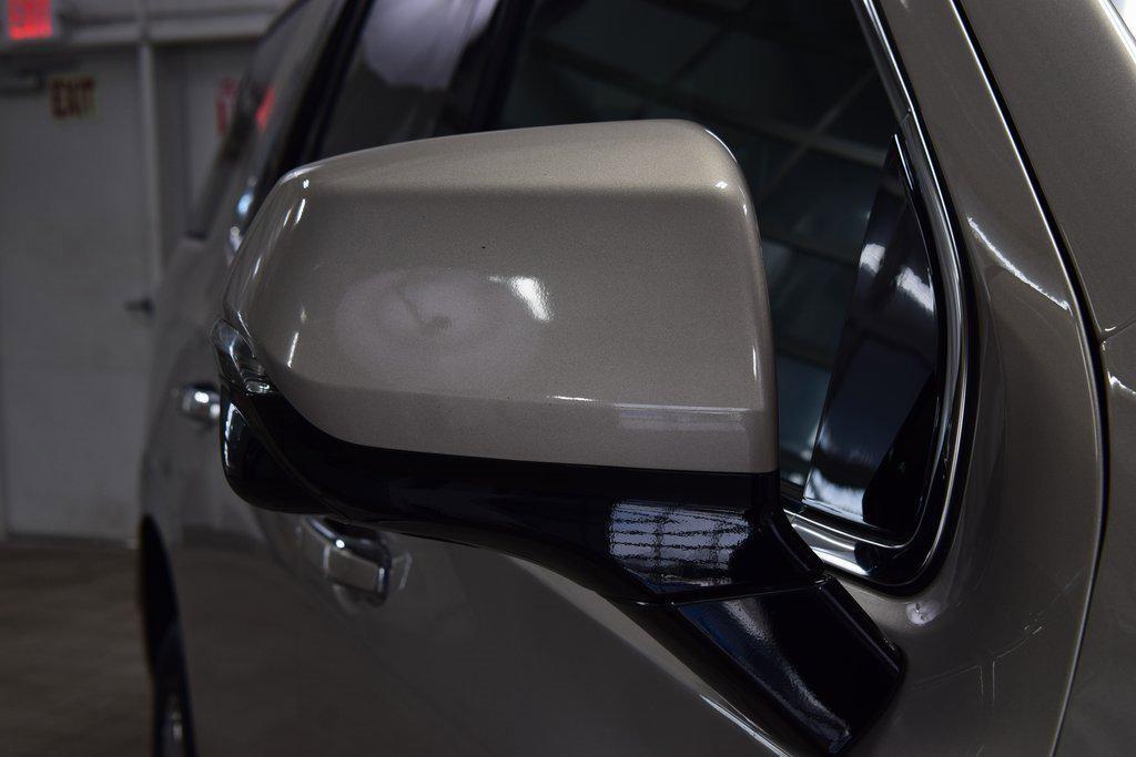 used 2023 GMC Yukon car, priced at $60,999