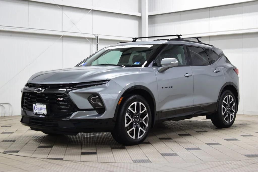 used 2024 Chevrolet Blazer car, priced at $38,999