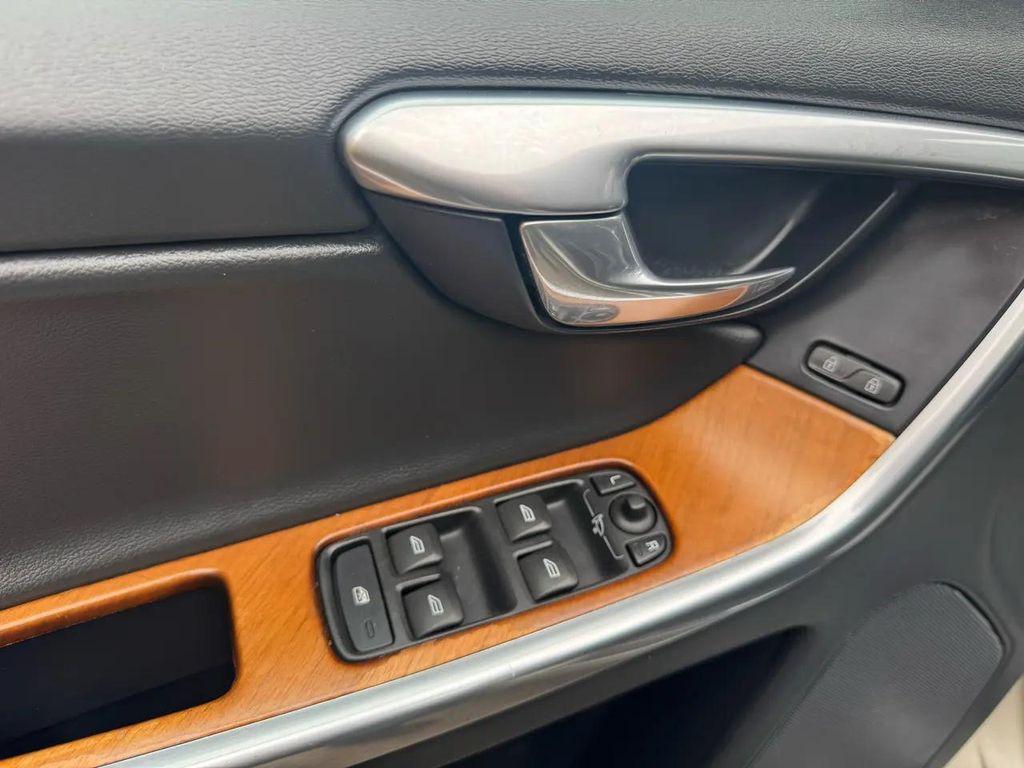 used 2017 Volvo XC60 car, priced at $10,995