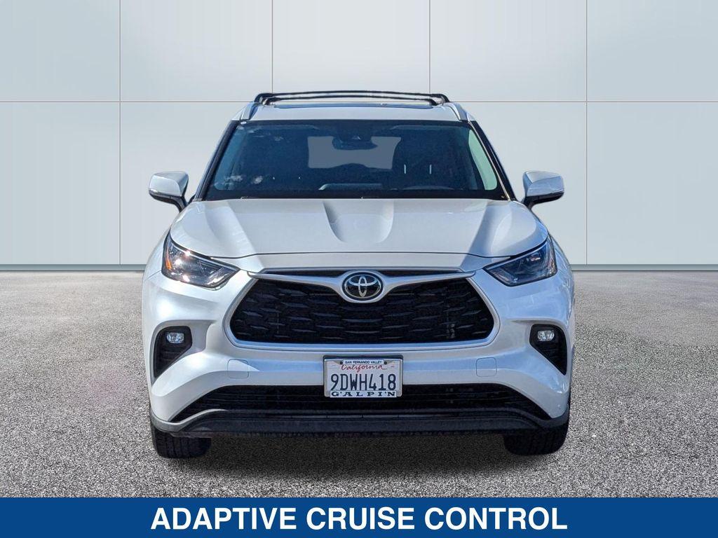 used 2023 Toyota Highlander car, priced at $31,578