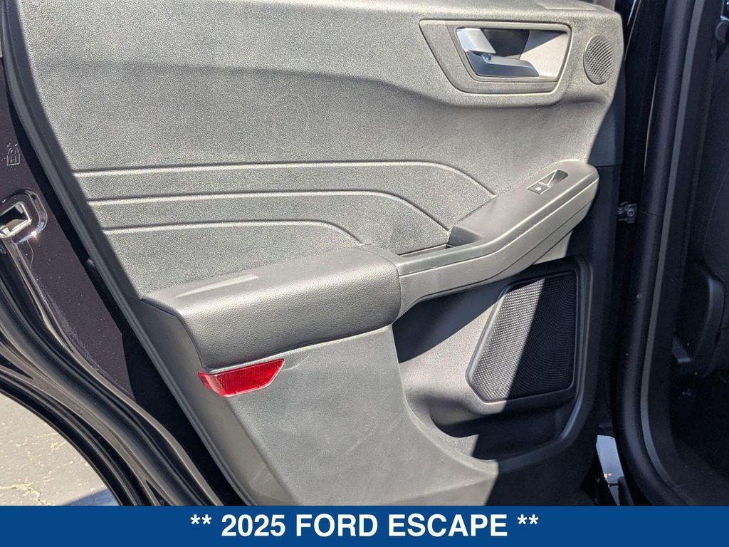new 2025 Ford Escape car, priced at $35,580