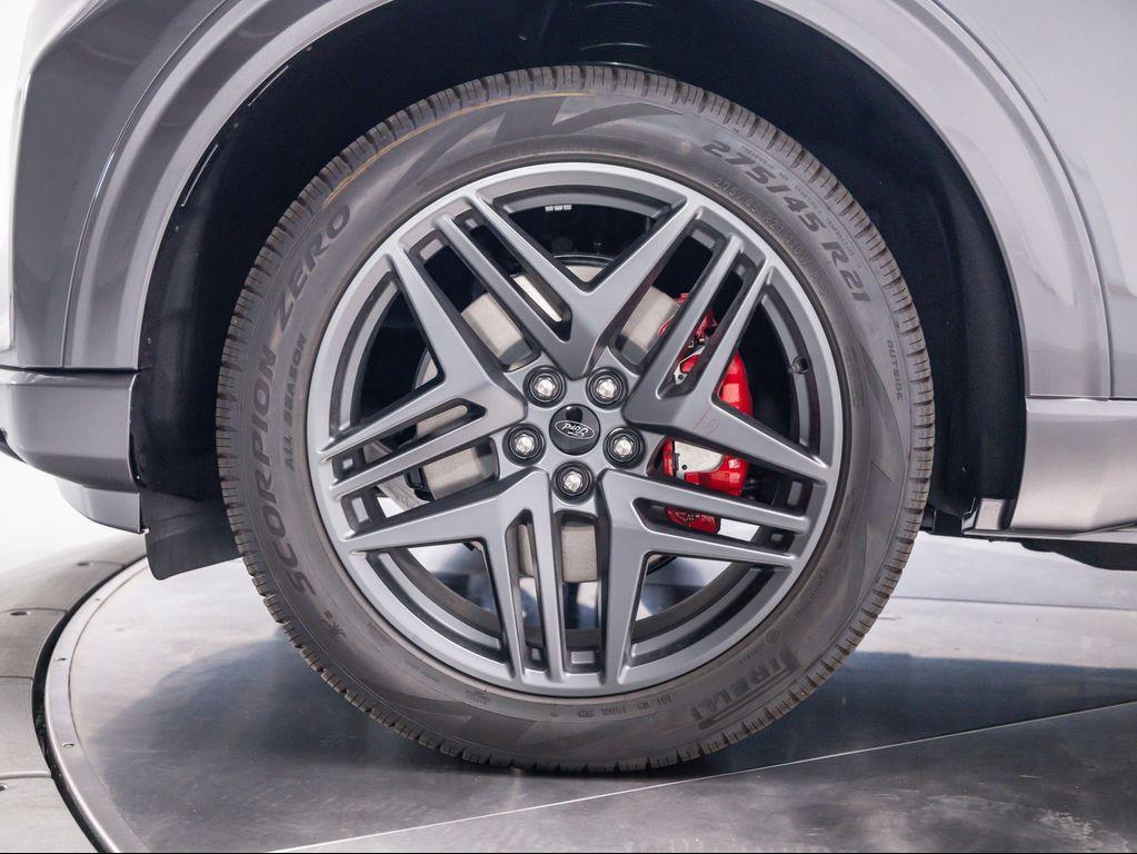 new 2025 Ford Explorer car