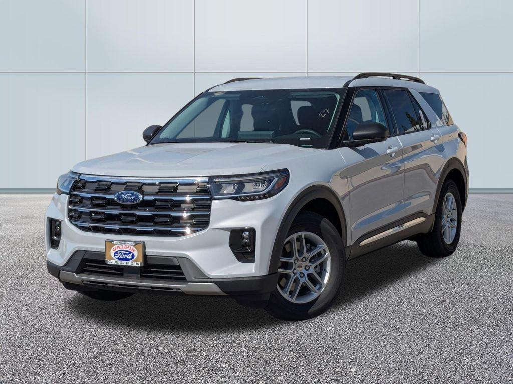 new 2025 Ford Explorer car, priced at $45,665