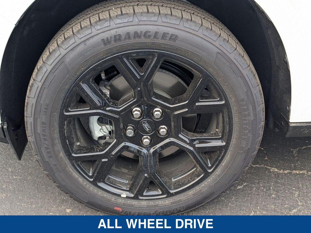 new 2025 Ford Maverick car, priced at $36,265