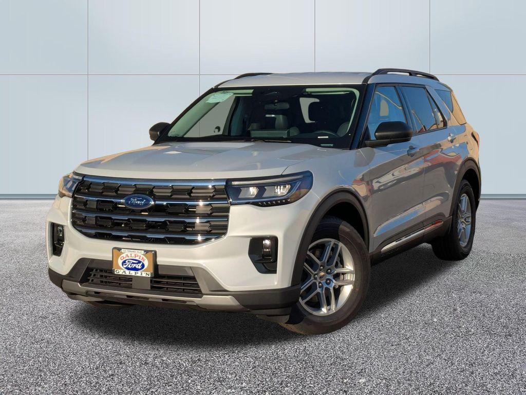 new 2025 Ford Explorer car, priced at $45,665