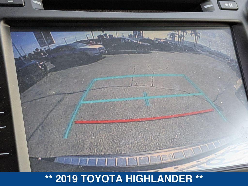 used 2019 Toyota Highlander car, priced at $19,985