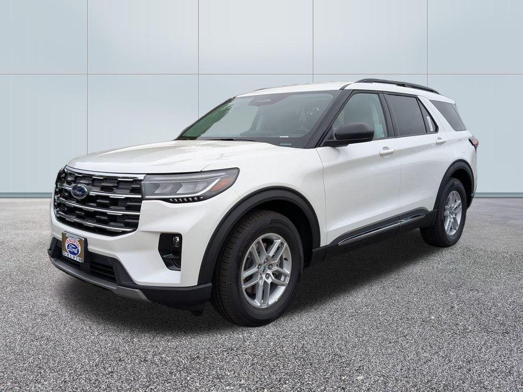 new 2025 Ford Explorer car, priced at $46,220
