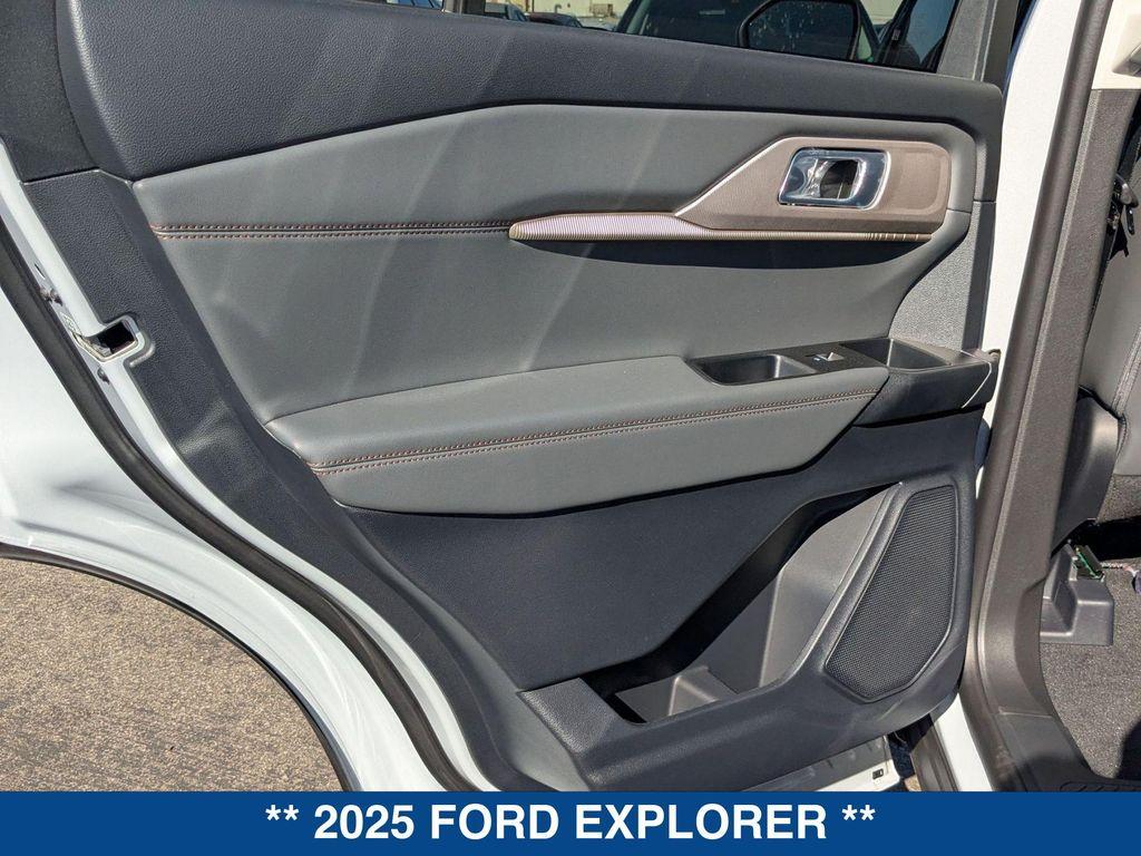 new 2025 Ford Explorer car, priced at $45,665