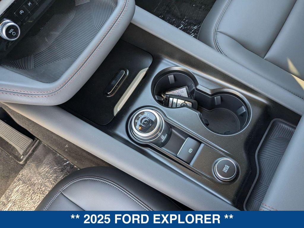 new 2025 Ford Explorer car, priced at $45,665