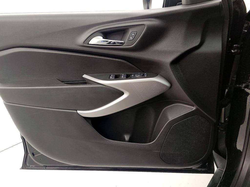 used 2024 Chevrolet Trax car, priced at $20,998