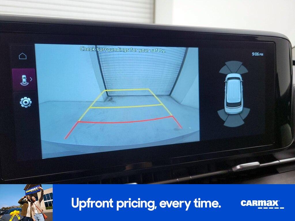 used 2024 Kia Carnival car, priced at $35,998