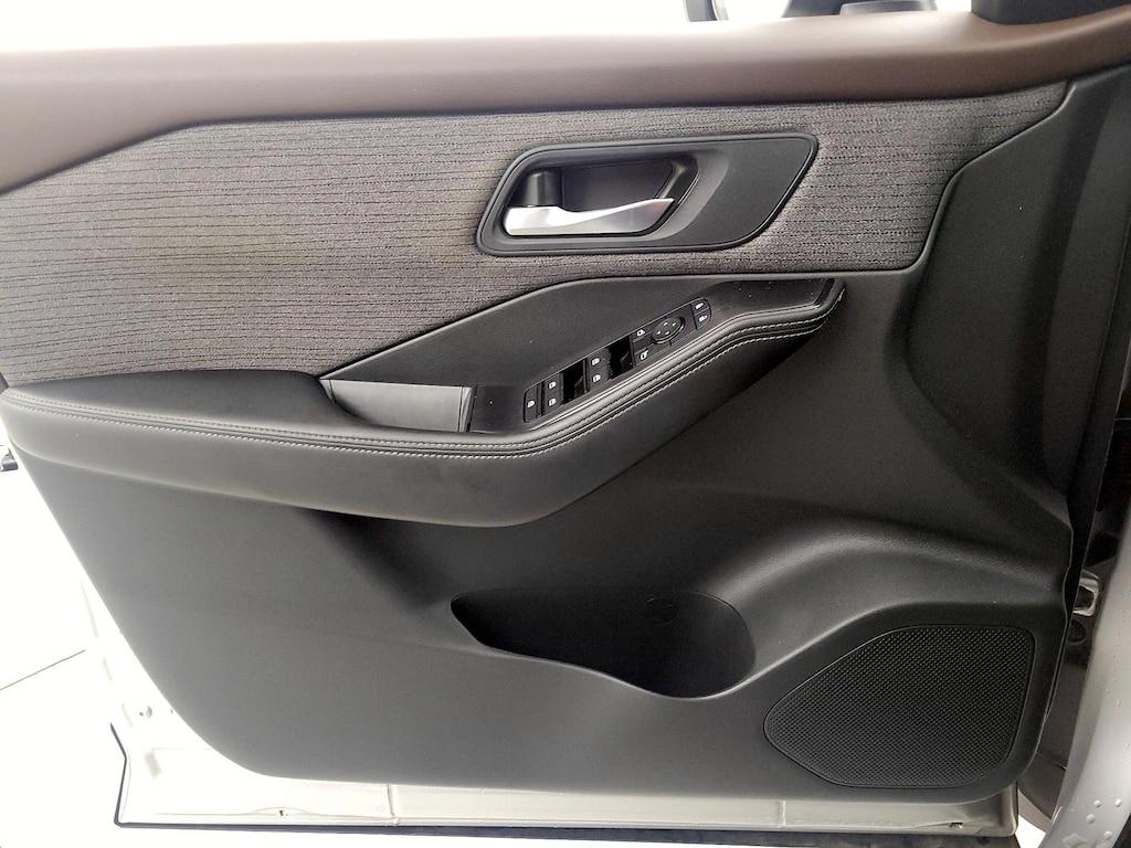 used 2023 Nissan Rogue car, priced at $19,998