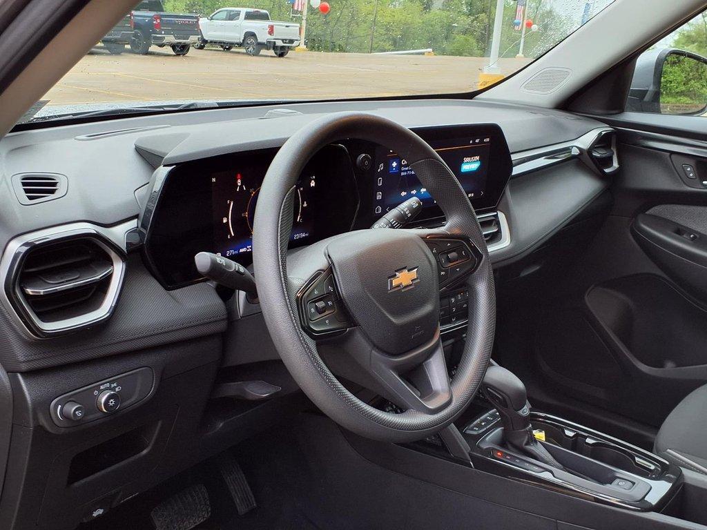 used 2025 Chevrolet TrailBlazer car, priced at $25,588