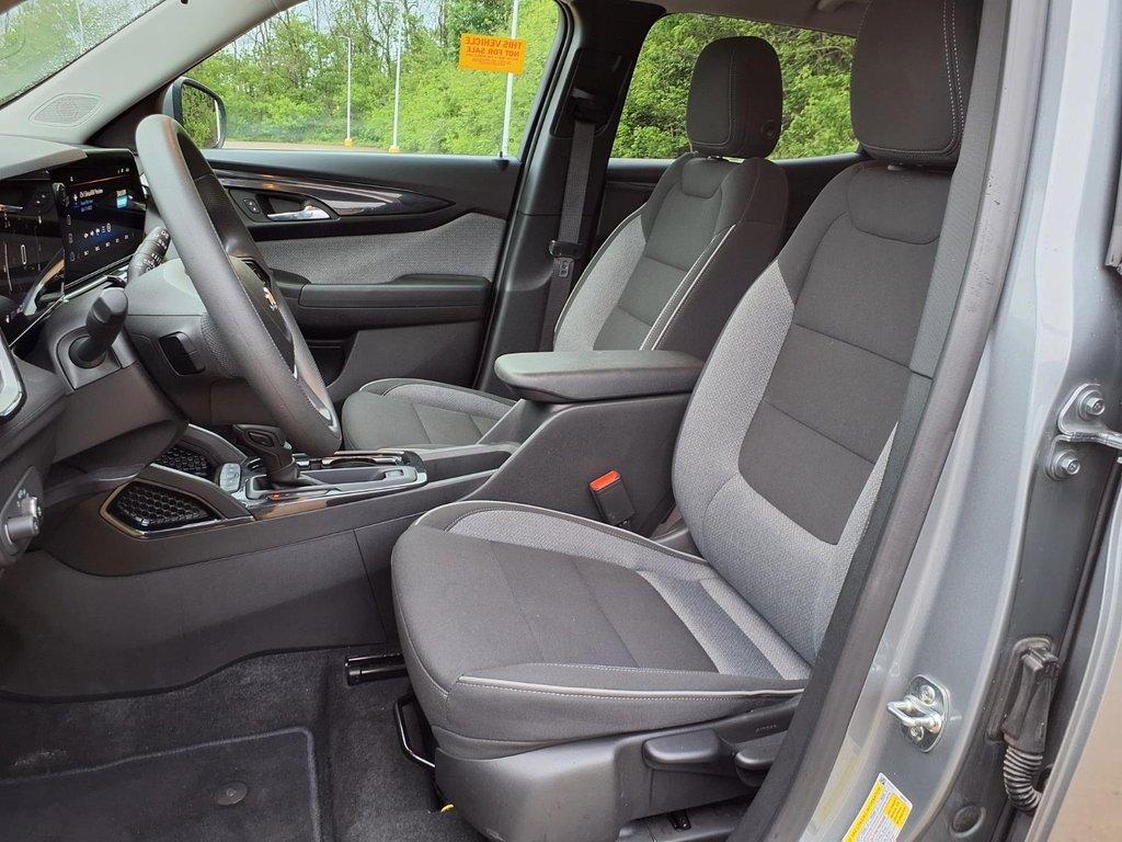 used 2025 Chevrolet TrailBlazer car, priced at $25,588