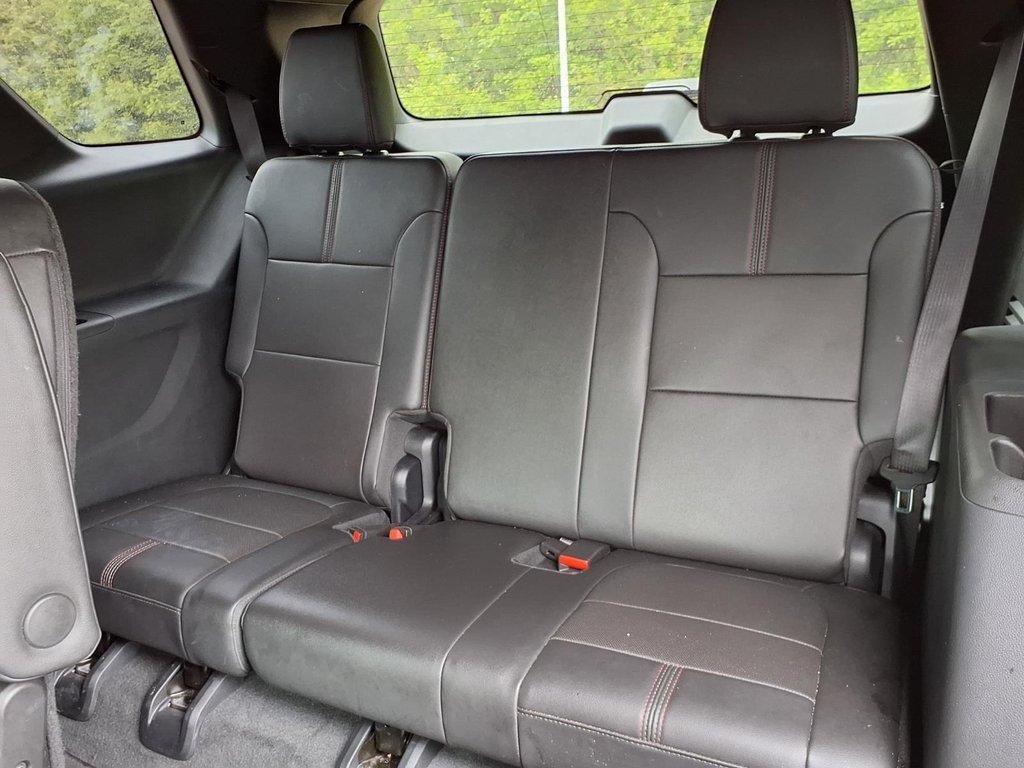 used 2023 Chevrolet Traverse car, priced at $37,588