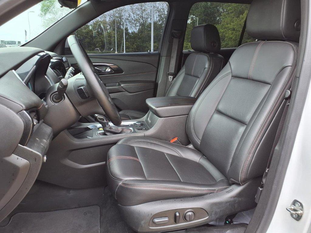 used 2023 Chevrolet Traverse car, priced at $37,588
