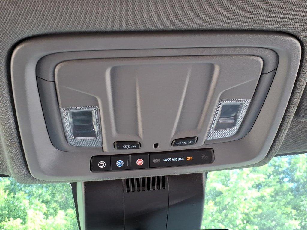 used 2023 GMC Sierra 1500 car, priced at $43,588