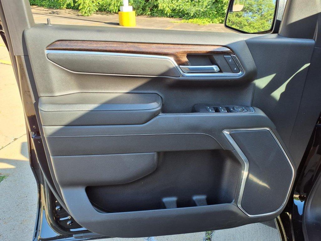 used 2023 GMC Sierra 1500 car, priced at $43,588