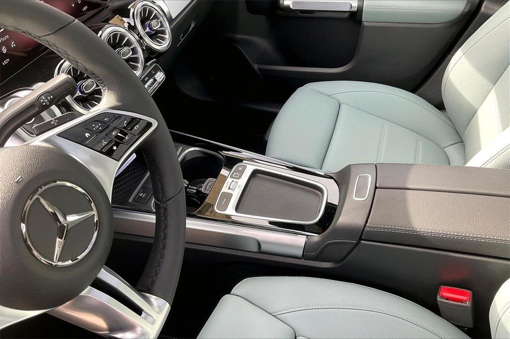 new 2026 Mercedes-Benz GLB 250 car, priced at $52,160